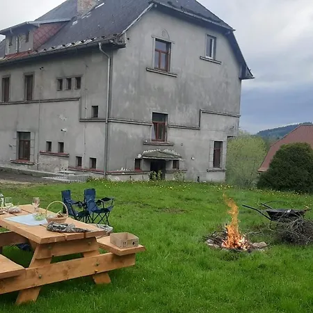 Apartman Nad Teplou Vltavou Lenora Exterior photo