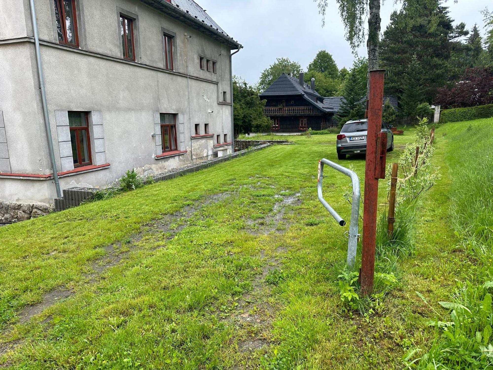 Nad Teplou Vltavou Apartment *
